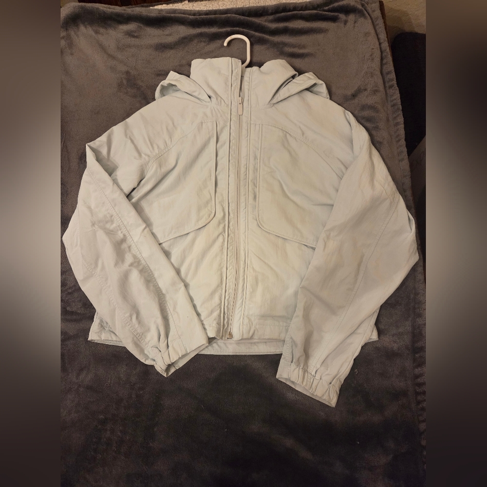 Lululemon Always Effortless Jacket. Size 4. Color is Ocean Air. In good conditio